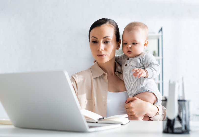 «Брала малышей с собой на съемки»: пять историй мам-карьеристок