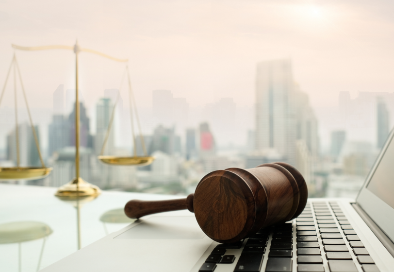 Как юристы-перестраховщики спасли компанию от судов и зависшего контракта