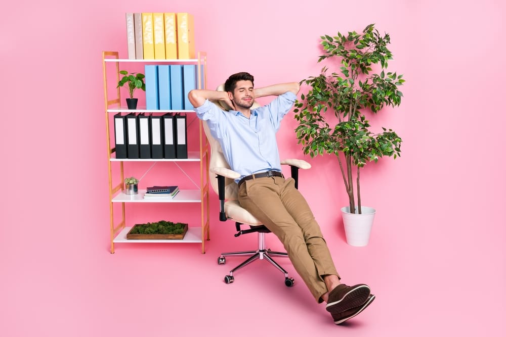 Самый темный час перед оффером: как россияне находят хорошую работу в сложные времена