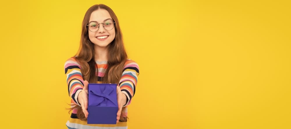 Горизонтальное премирование: могут ли сотрудники награждать друг друга