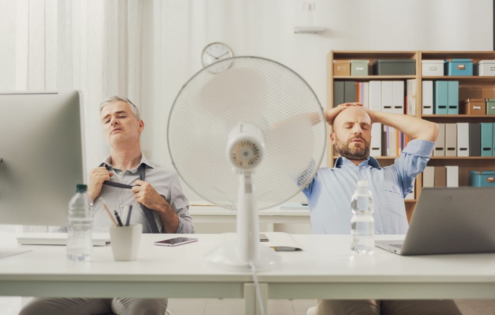 Госдума отказалась сокращать рабочий день в жару