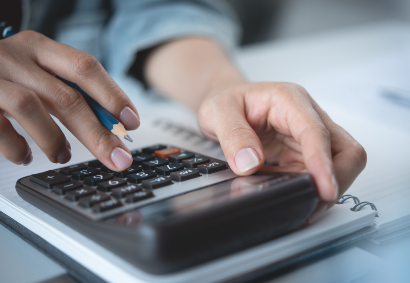 Антикризисное управление: лучше научиться самому или пригласить специалиста?