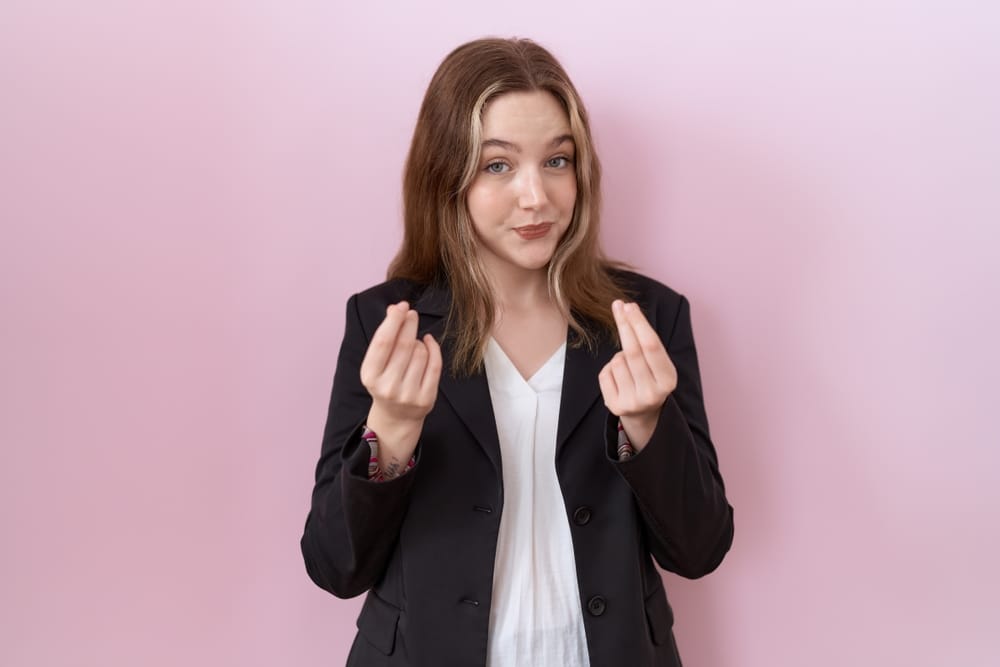 Когда работодатель обязан выплатить 13-ю зарплату? Разъясняет Роскачество